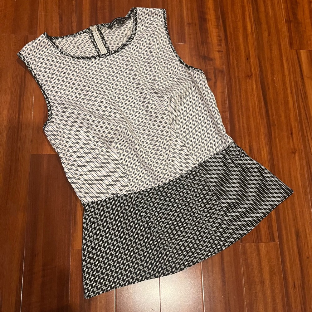 Walter Baker w118‎ Top Tank Blouse Sleeveless Geometric Print Peplum Size Medium